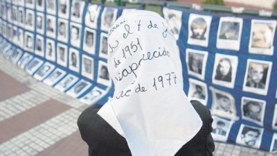 «Con los y las 30 mil como bandera, los pueblos tenemos memoria»