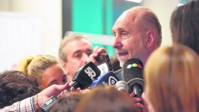 La provincia de Santa Fe destinará mil millones de pesos a municipios y comunas