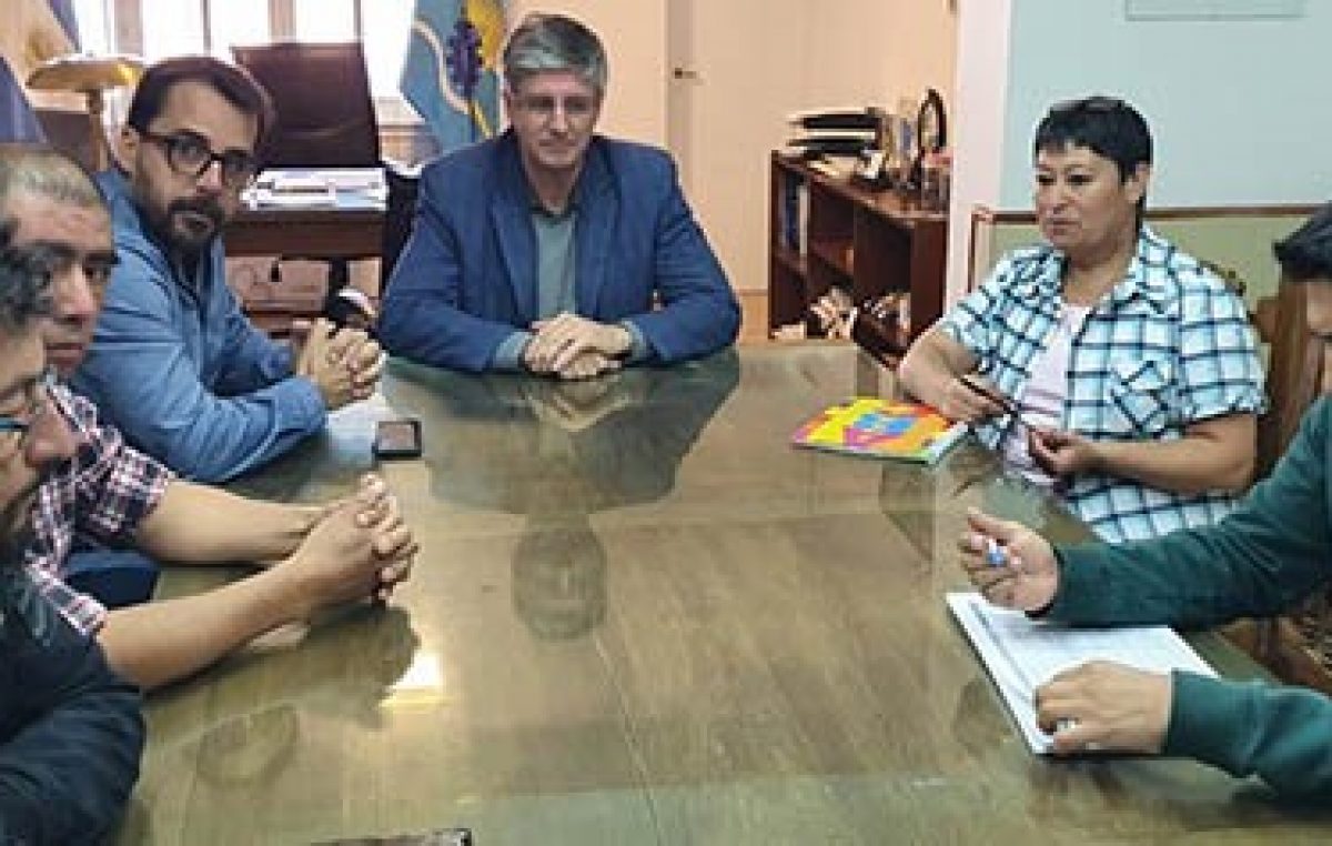 Esquel: en riesgo los acuerdos salariales de los trabajadores municipales