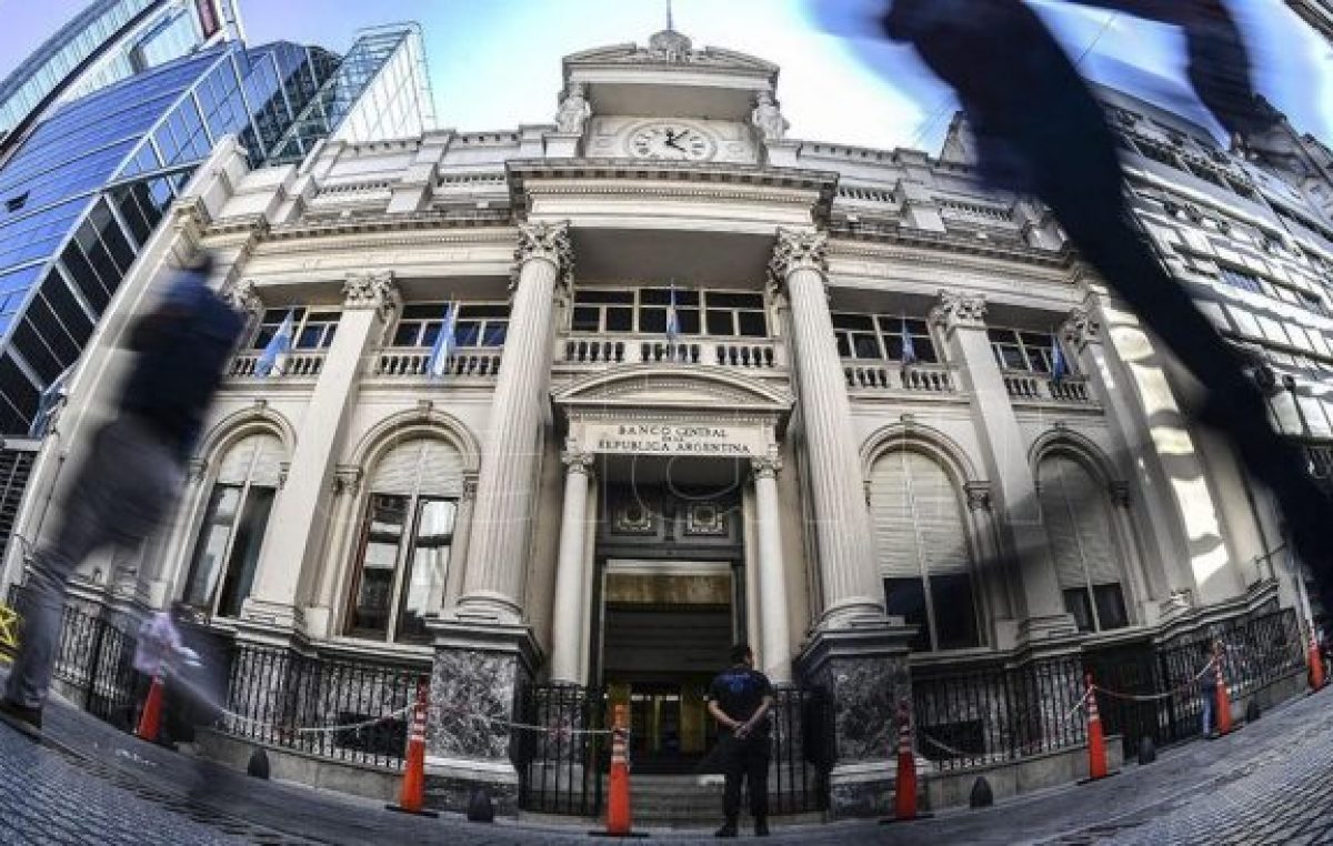 Los bancos duplican su liquidez en el último mes, pero aún limitan créditos a empresas