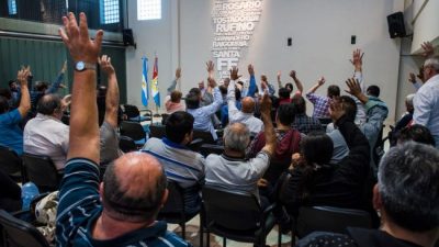 Municipales santafesinos alertan por retrasos salariales en medio de la pandemia