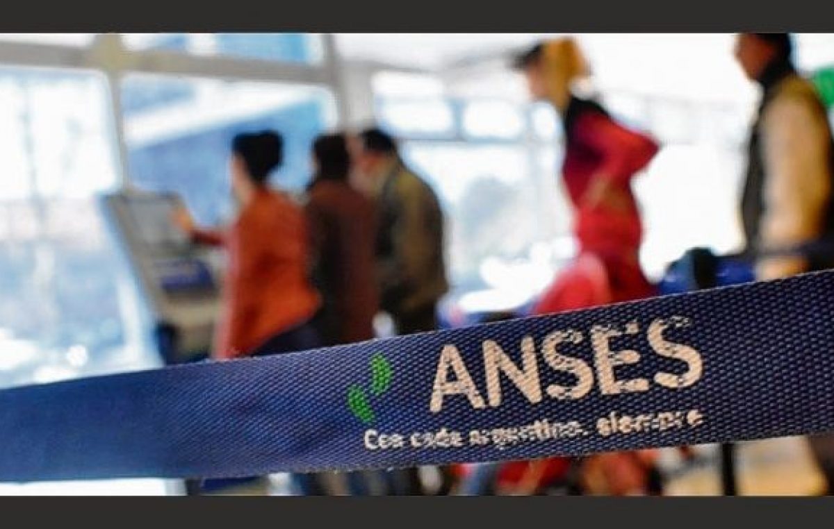El 87% de los beneficiarios del Ingreso Familiar de Emergencia son trabajadores en negro