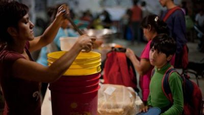 En marzo una familia necesitó casi 42 mil pesos para no caer en la pobreza
