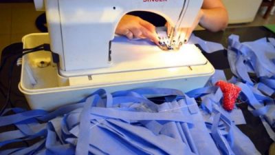 Santa Fe: Trabajadoras de la economía social hicieron 4.000 barbijos para la Municipalidad