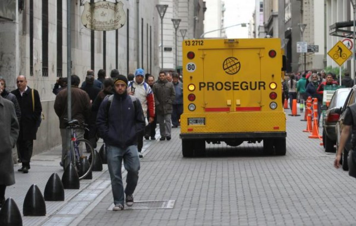 Un paraguas para cuando sale el sol: los empresarios Pyme, furiosos con los bancos públicos y privados