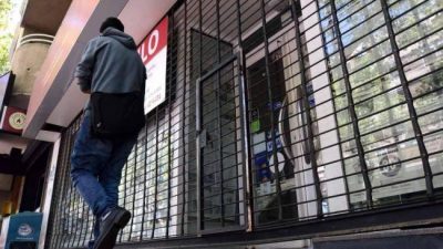 Por la cuarentena, hubo más 300 mil casos de reducción salarial, despidos y suspensiones