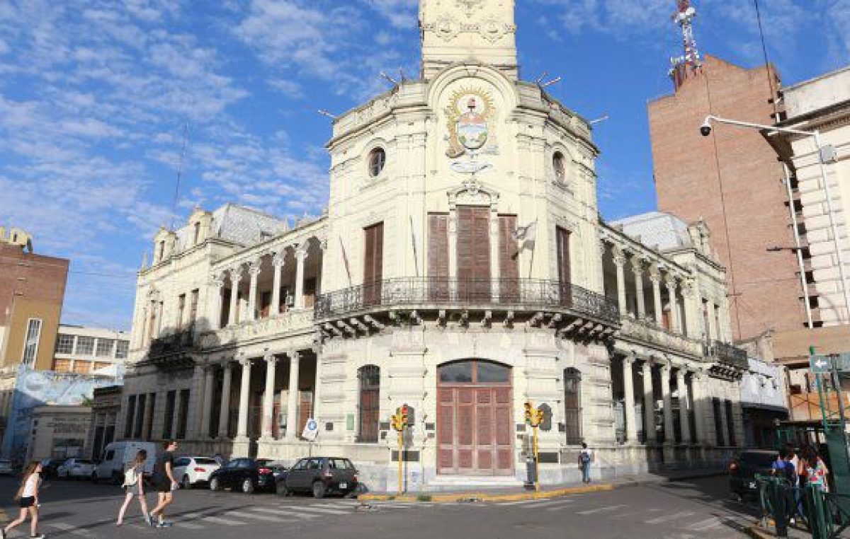 Radicales rechazan despidos en la Municipalidad de Paraná