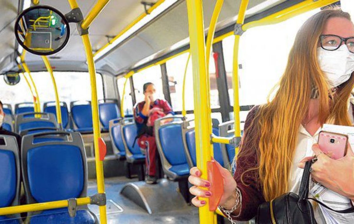 Fuerte reclamo del intendente de Rosario a la Nación por el paro de colectivos