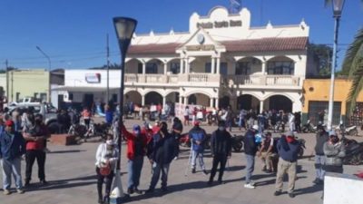 Aumentan los reclamos bajo un enrarecido clima en municipios salteños