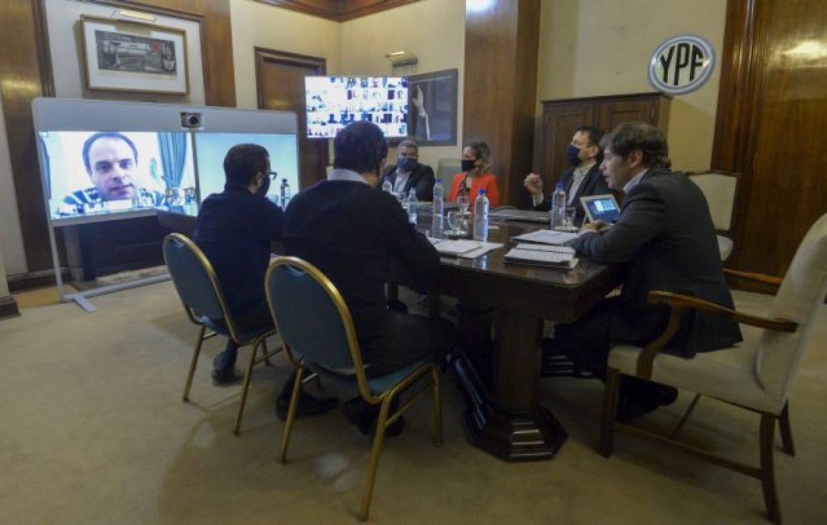 Kicillof anunció una línea de leasing para fortalecer a los 135 municipios frente a la emergencia sanitaria