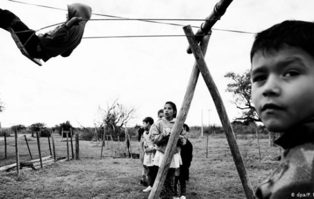 Sin internet y con padres que no saben leer, la realidad de muchos alumnos rurales