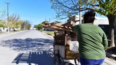 San Francisco: La carencia no detiene a seis madres que cartonean para tener una mejor vida