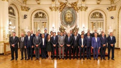 A cinco días de la definición: Fuerte respaldo de gobernadores a la oferta de Alberto Fernández para reestructurar la deuda