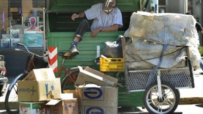 Rosario: El aislamiento también golpea con fuerza a unos 250 cartoneros
