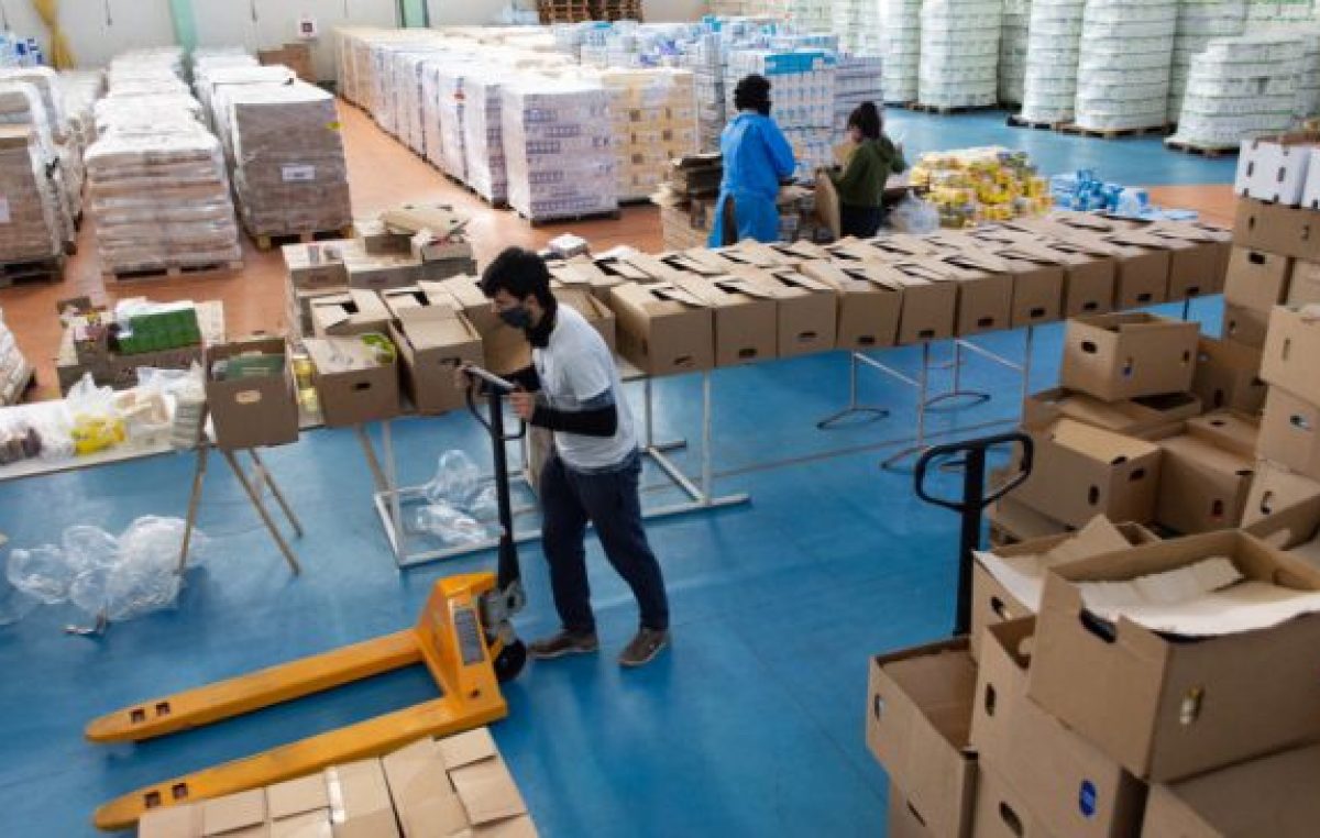 Se elaboraron 690.000 platos de comida para mitigar el hambre en Neuquén durante la pandemia