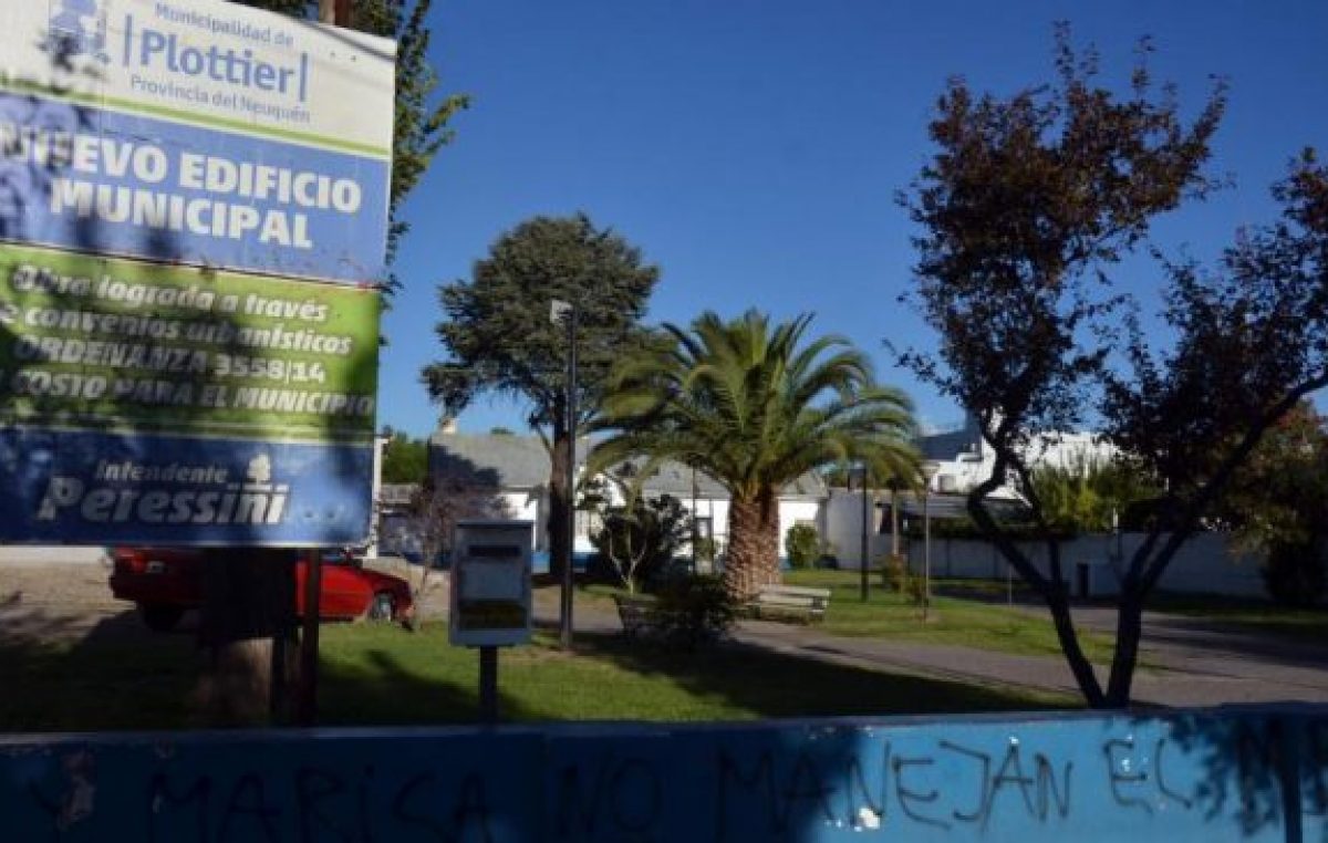 La Municipalidad de Plottier pagó los sueldos pero no sabe cómo lo hará el próximo mes