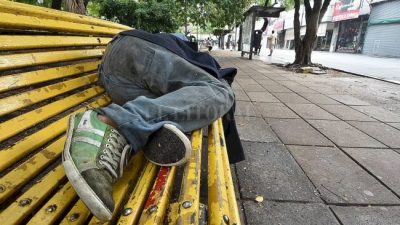 Personas en situación de calle: cómo es la contención en Santa Fe ante el Covid-19 y el frío