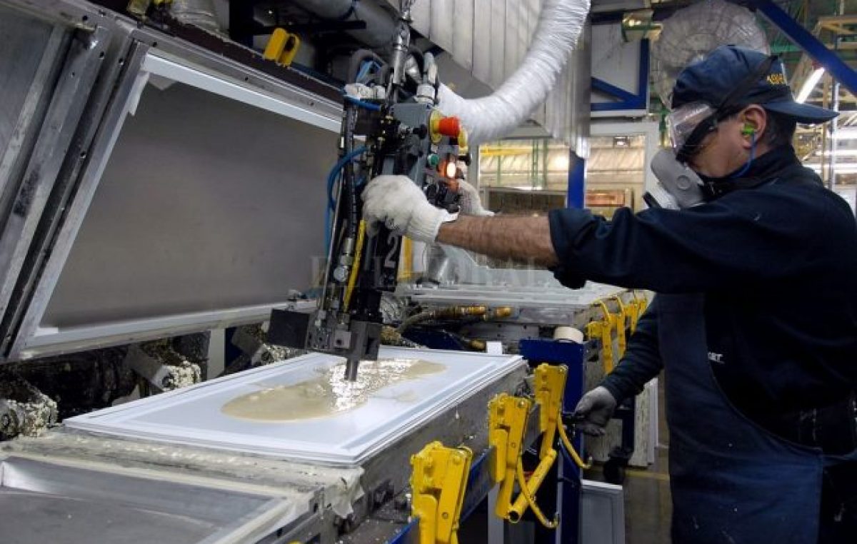 La provincia de Santa Fe lleva 26 meses de recesión