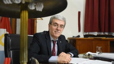 La provincia de Santa Fe toma deuda por 4600 millones de pesos y paga el aguinaldo