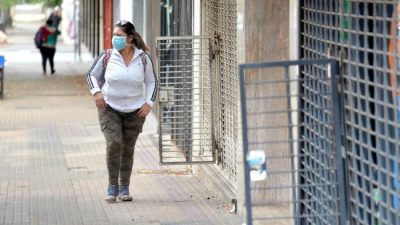 Pese al ATP y los créditos, hubo 50 mil empleados registrados menos en abril