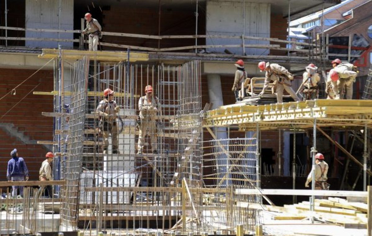 Histórica caída de la construcción y la industria en medio de la pandemia