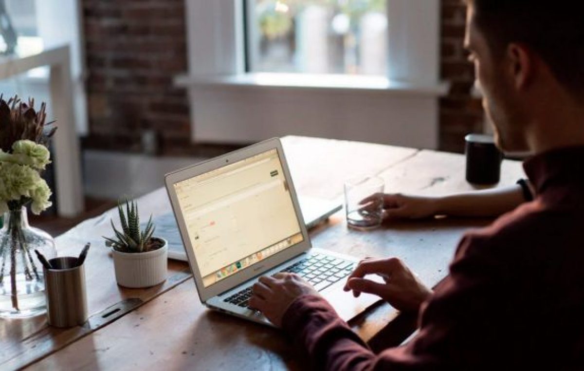 El 57% de las MiPyME está en condiciones de adoptar el teletrabajo de manera regular