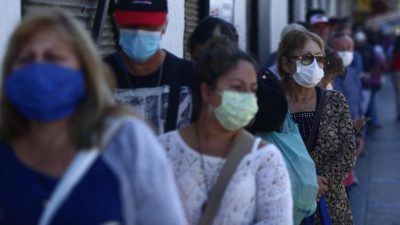 Más de la mitad de los que reciben el bono de 10.000 son mujeres