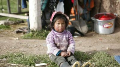 Dos de cada diez salteños nacen y mueren pobres