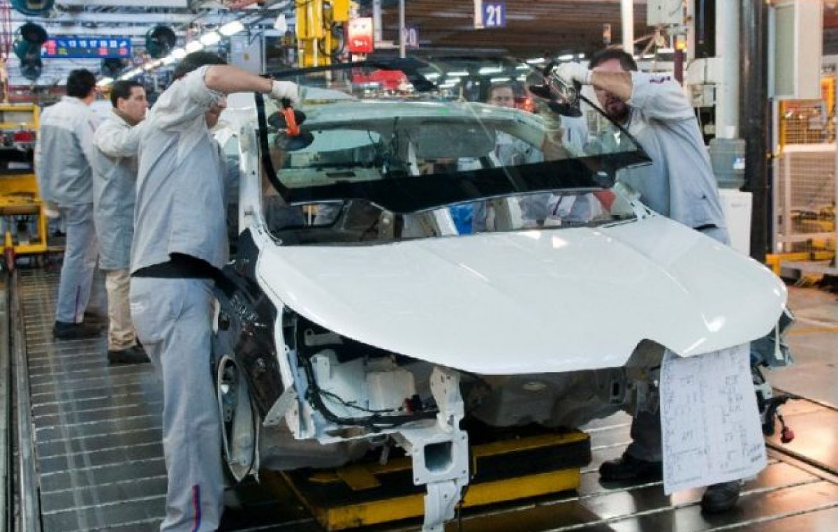 Advierten que en el último año y medio, cerraron 17 empresas autopartistas en el país