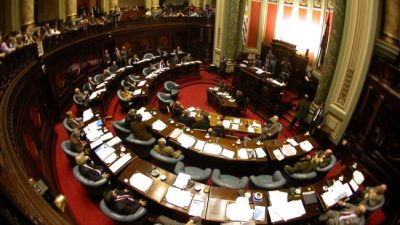 Uruguay recaudó u$s 20 millones con recorte a funcionarios