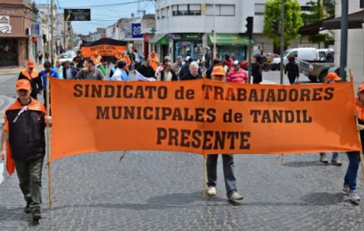 Antes que caduque la conciliación, el Ejecutivo llegó a un acuerdo salarial con los municipales de Tandil