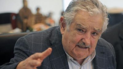 Pepe Mujica fue lapidario con la medida de Lacalle Pou para «atraer» argentinos