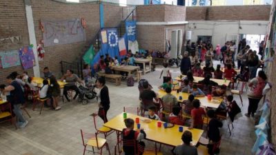 Piden que los trabajadores de comedores cobren un salario