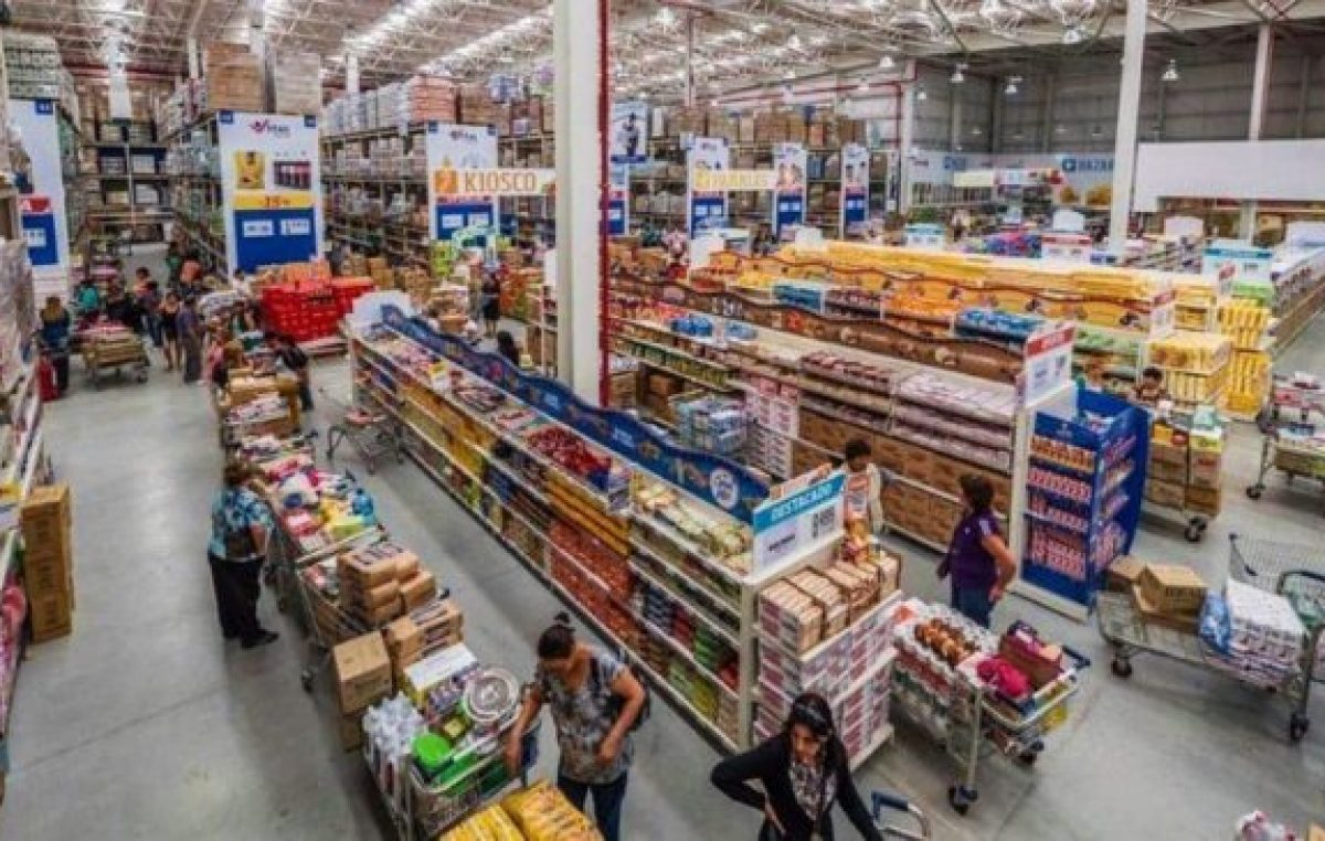 Por la crisis del coronavirus, los argentinos se volcaron a comprar en mayoristas
