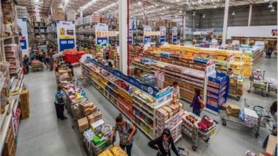 Por la crisis del coronavirus, los argentinos se volcaron a comprar en mayoristas