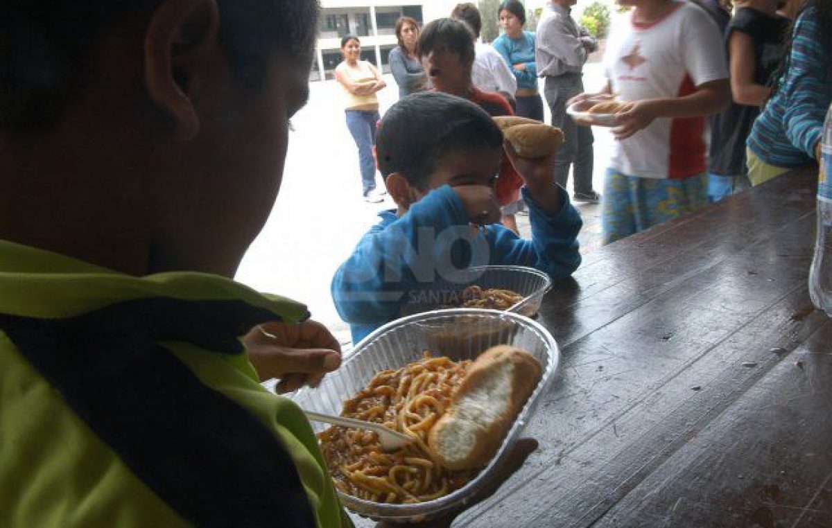 Crece la demanda de familias completas en comedores y merenderos sociales en la ciudad de Santa Fe