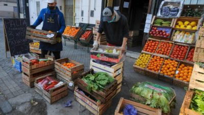 Ya abrieron más almacenes en Rosario y la misma cantidad de verdulerías que en 2019