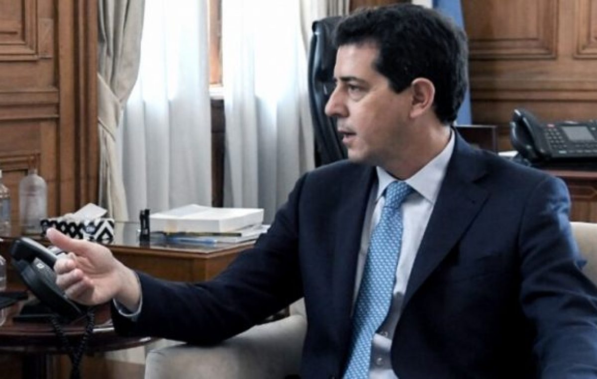 De Pedro calificó a Macri de «irresponsable» como presidente y como opositor