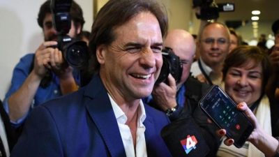 Lacalle Pou avanza contra la Ley de Medios del Frente Amplio