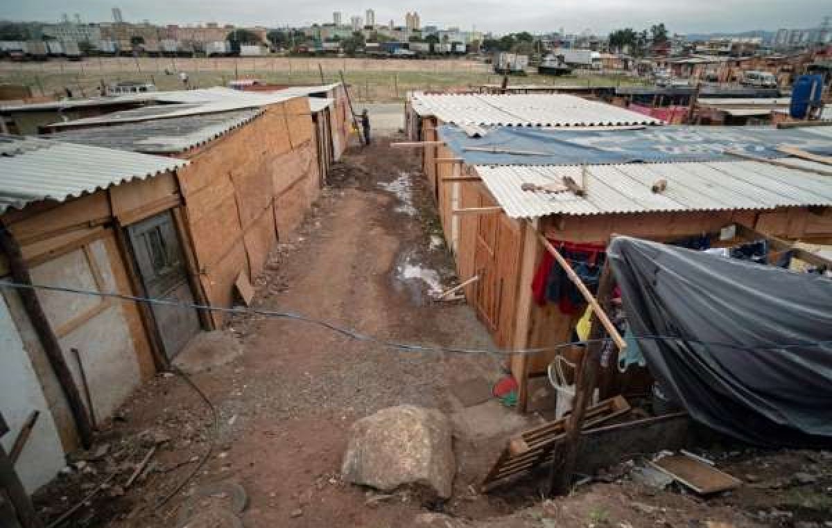 Surgen nuevas favelas por la pandemia en Brasil