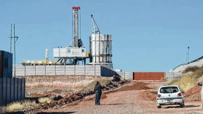 Por regalías y recaudación repuntaron los ingresos de Neuquén en julio