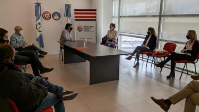 Autoridades y trabajadores del Municipio de Centenario se reunieron con Gerez