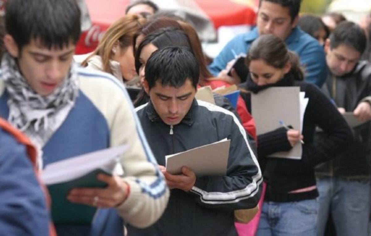 7 de cada 10 jóvenes tienen un empleo informal