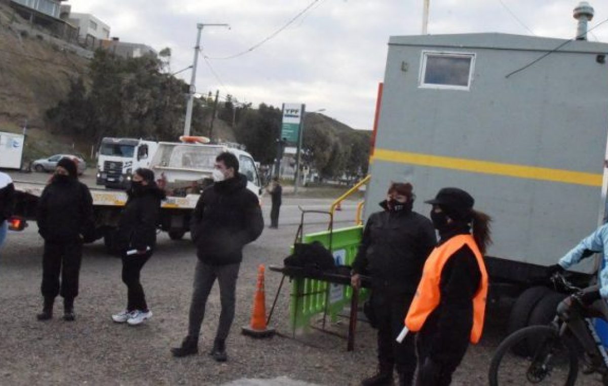 Municipales de Caleta Olivia afectados a la ruta piden bono de 10 mil