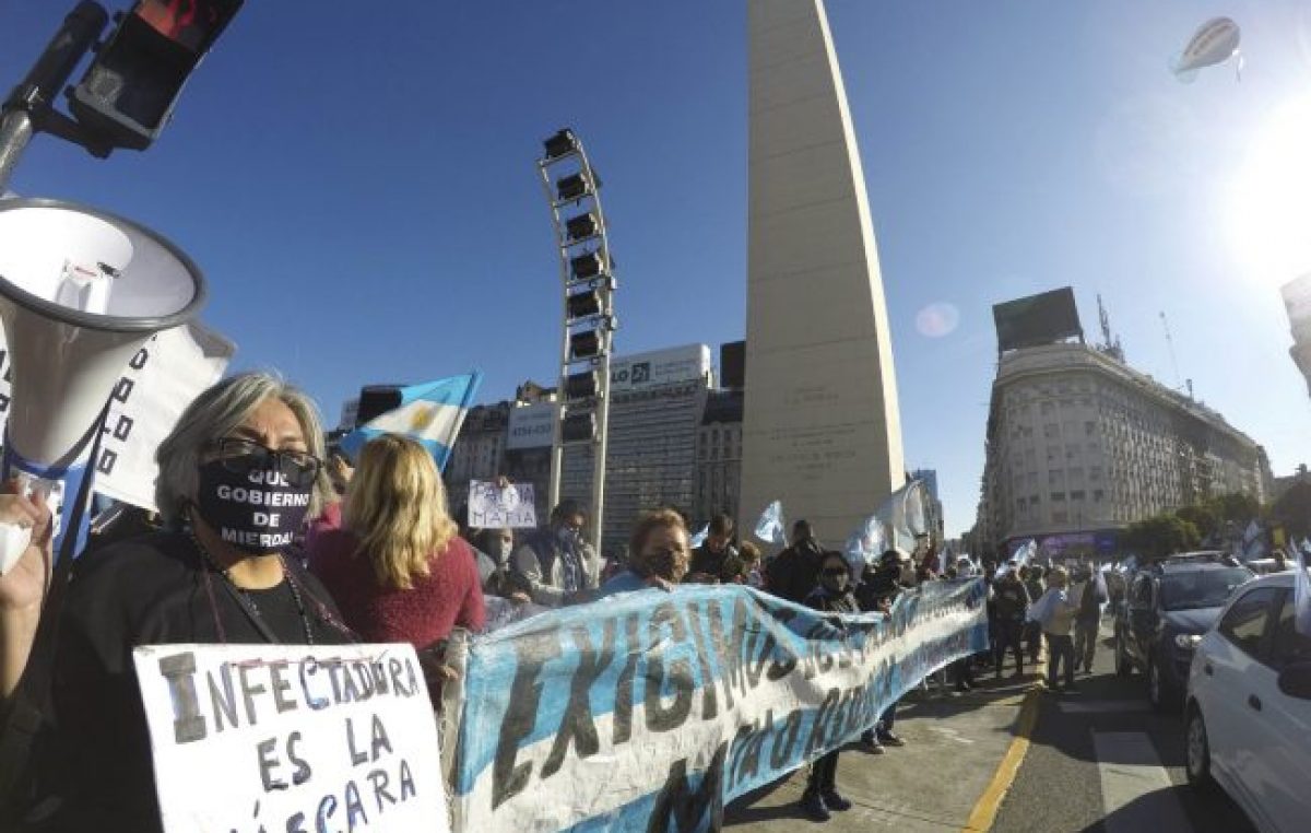 Un frente opositor rabioso y los errores propios