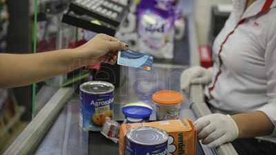 El Gobierno invertirá otros $ 30.000 millones en la Tarjeta Alimentar hasta fin de año