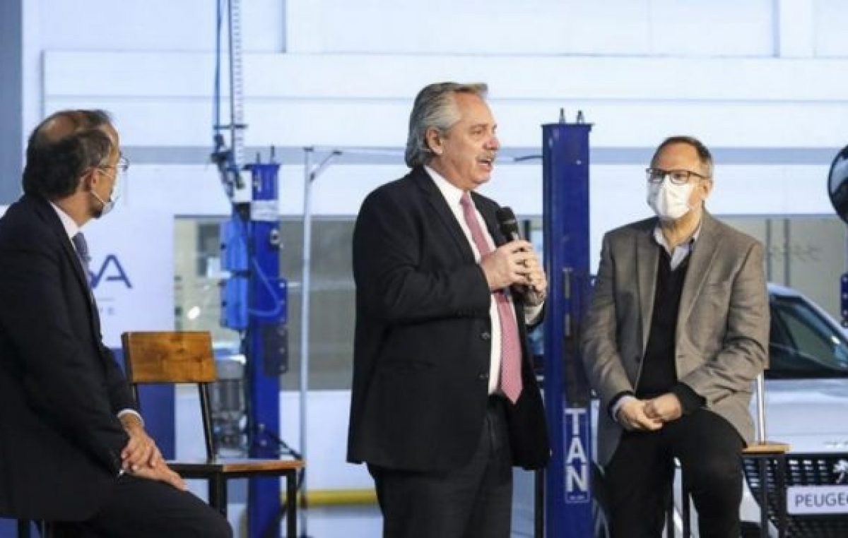 Fernández pidió «recuperar» la economía productiva y criticó la «especulación» financiera