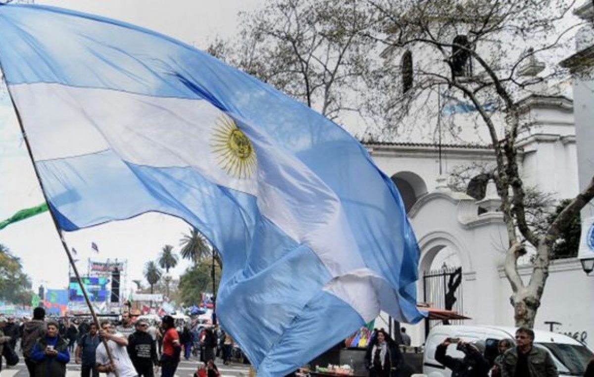 Momentos de peligro: En defensa de la vida democrática