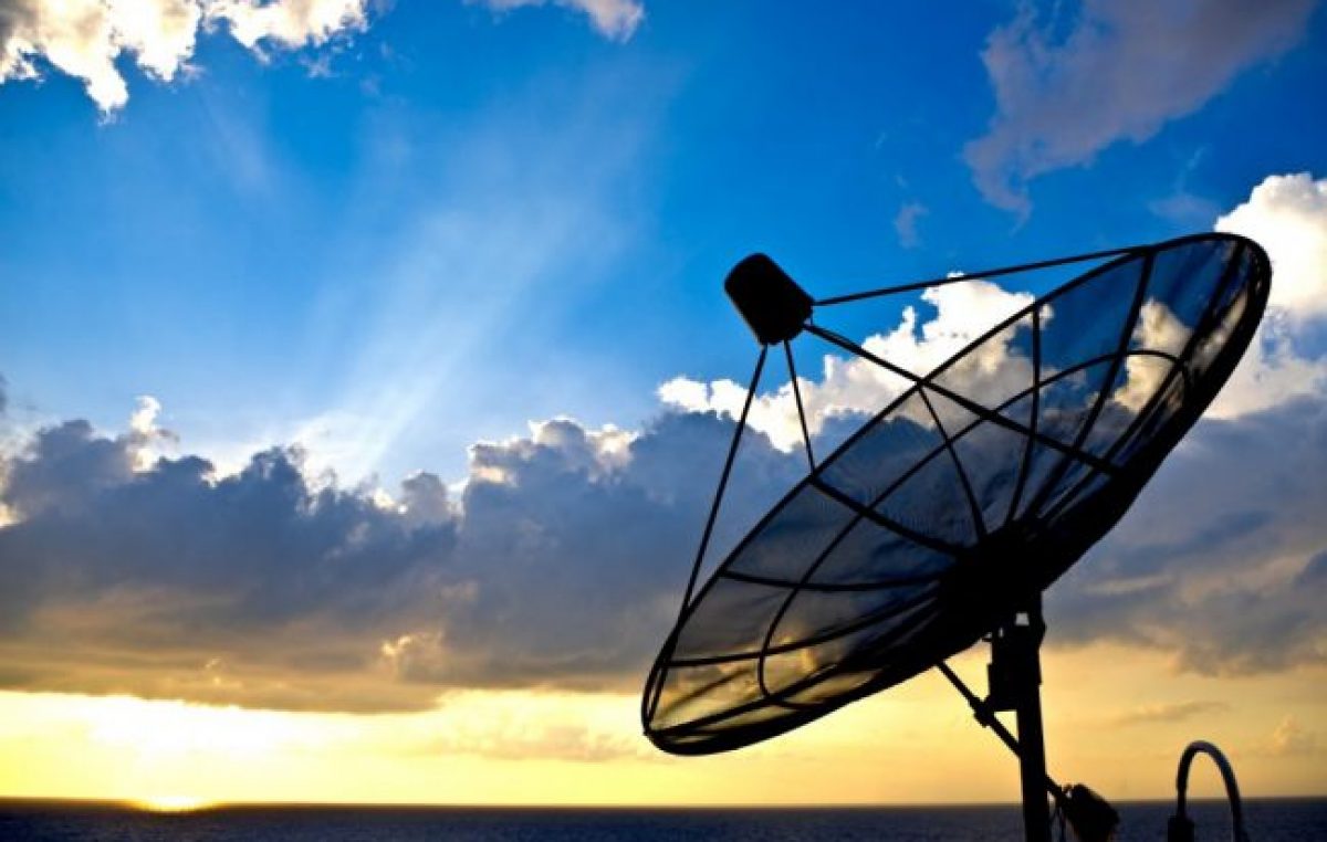 El Gobierno prevé invertir el doble en telecomunicaciones que la gestión de Cambiemos