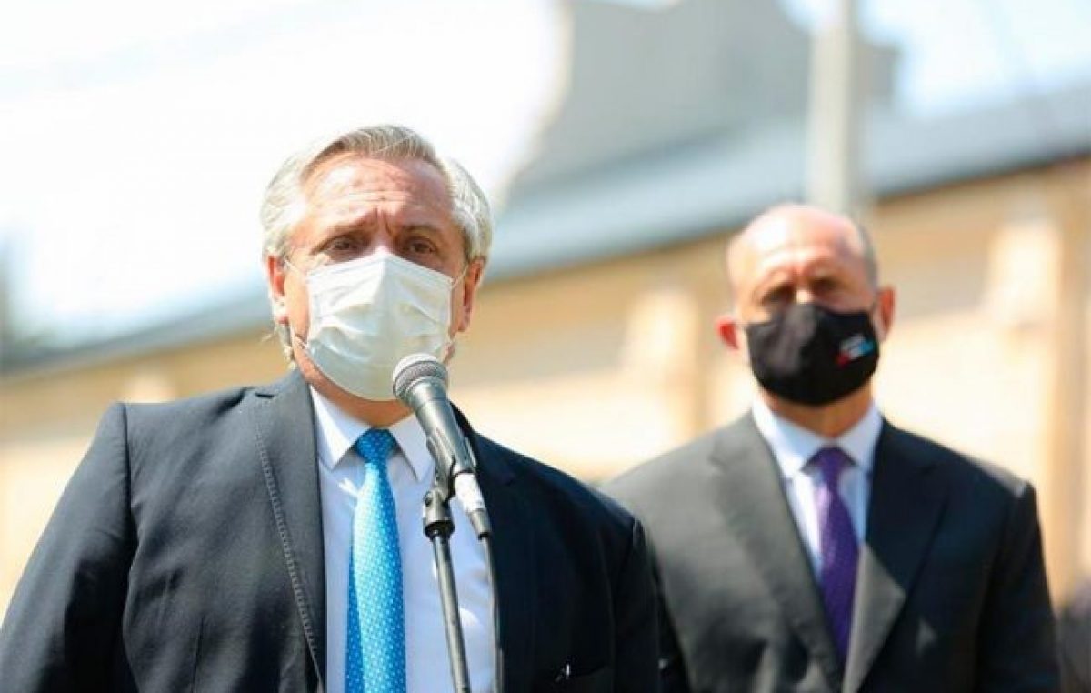 Alberto Fernández llegó a una Rosario irrespirable: «Hay que perseguir penalmente a los que incendian»